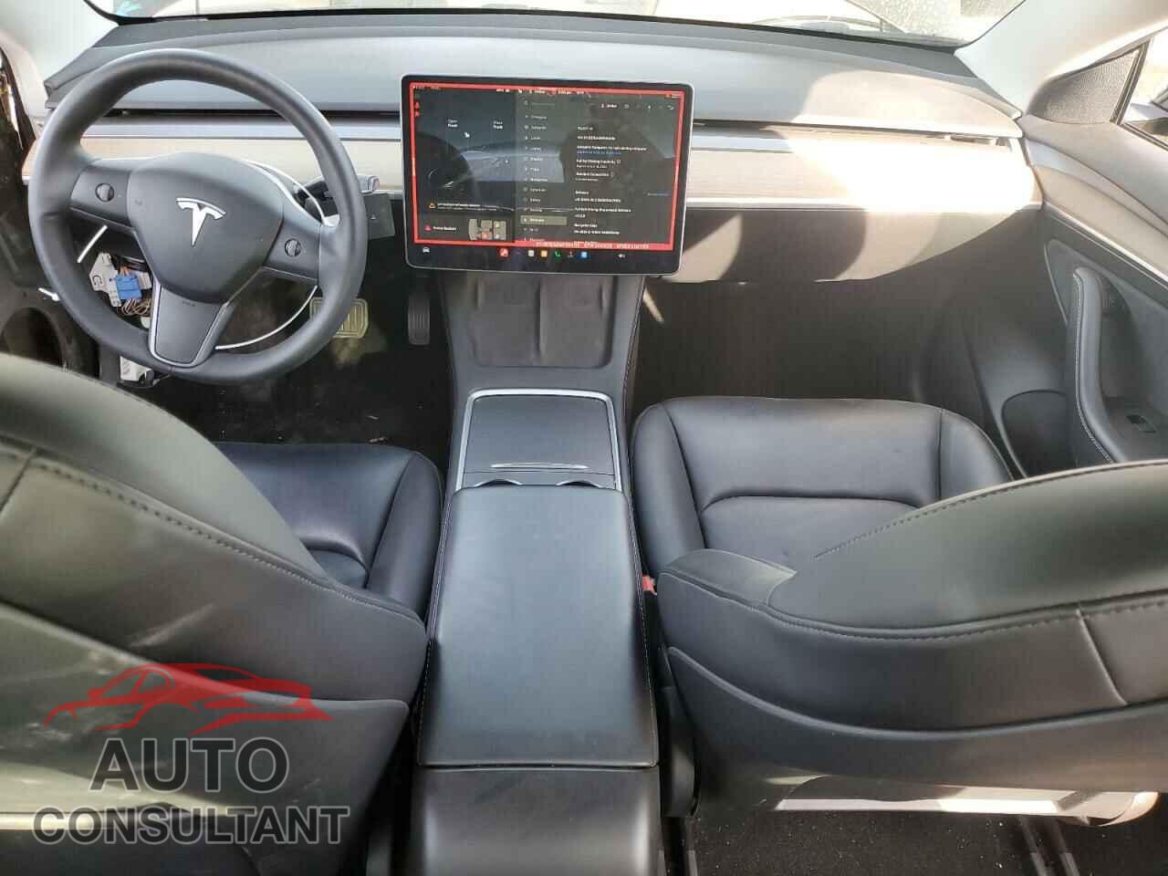 TESLA MODEL 3 2021 - 5YJ3E1EA4MF054110