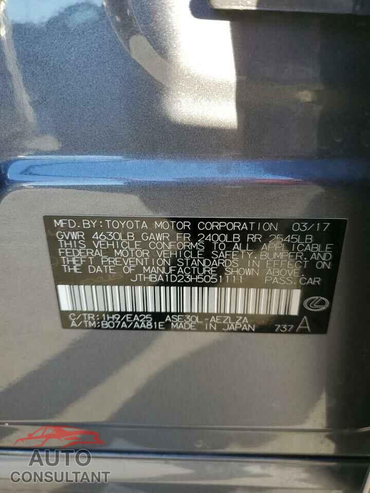 LEXUS IS 2017 - JTHBA1D23H5051111