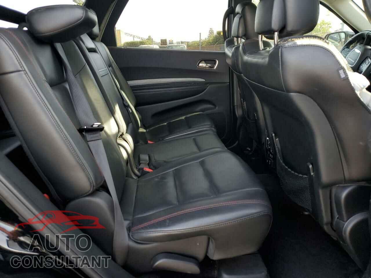 DODGE DURANGO 2018 - 1C4RDJDG1JC174183