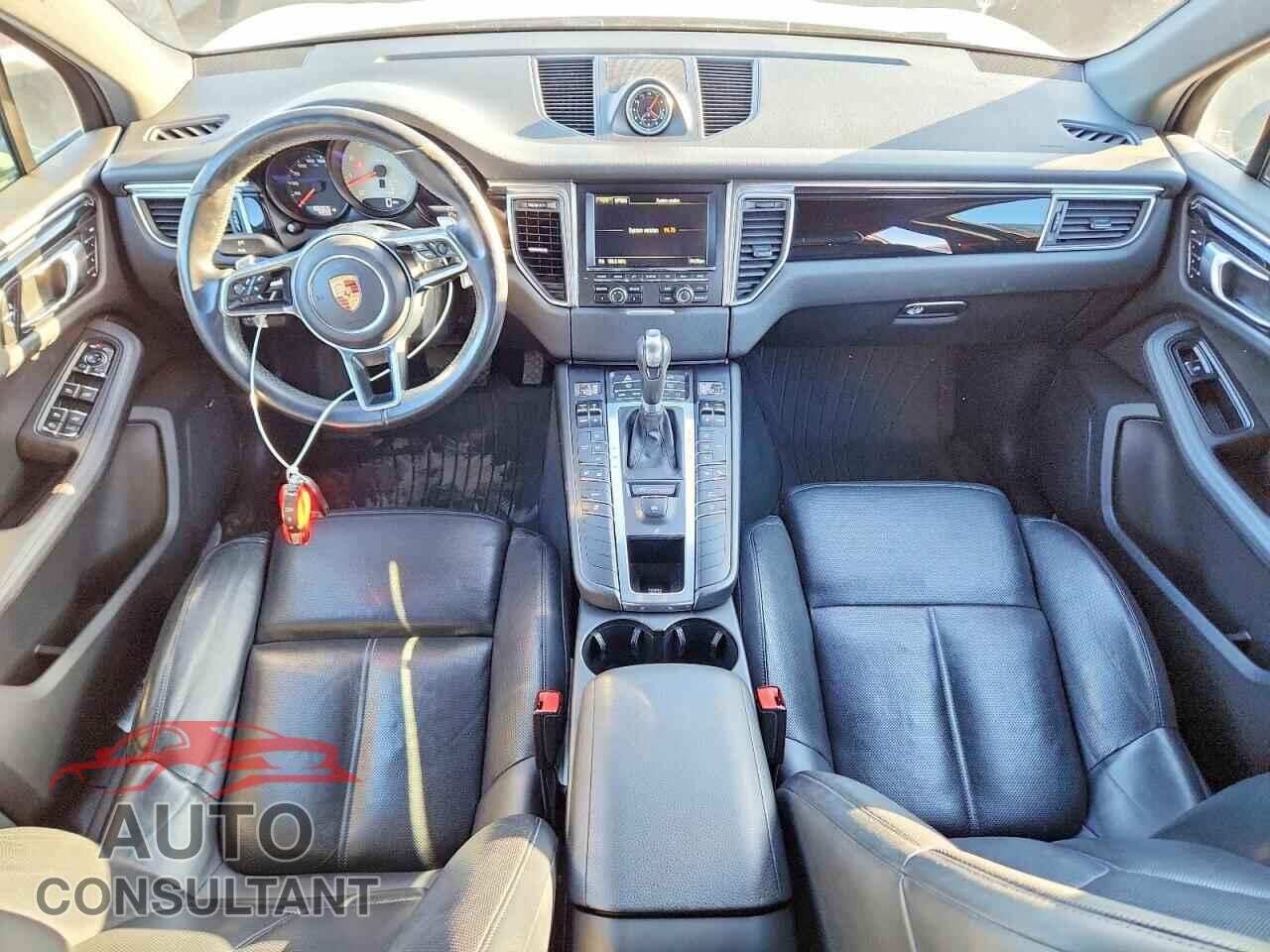 PORSCHE MACAN 2015 - WP1AB2A55FLB72647