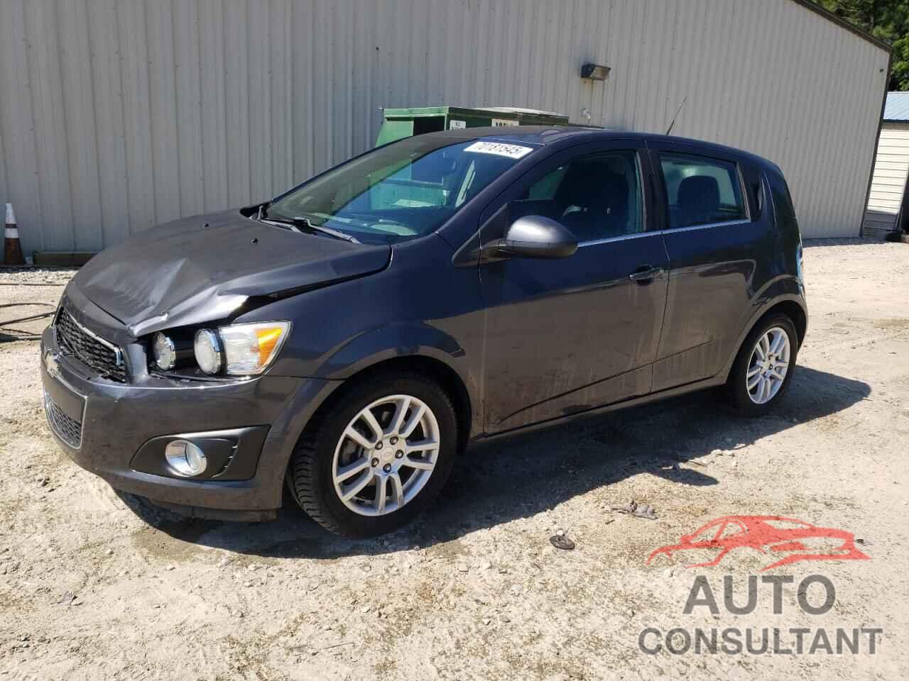 CHEVROLET SONIC 2013 - 1G1JC6SH4D4238703