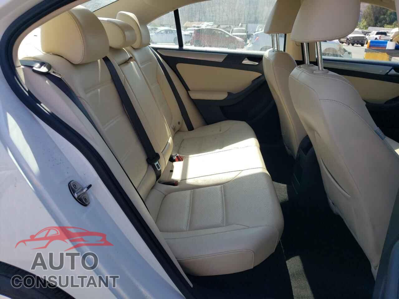 VOLKSWAGEN JETTA 2017 - 3VWDB7AJ2HM363255