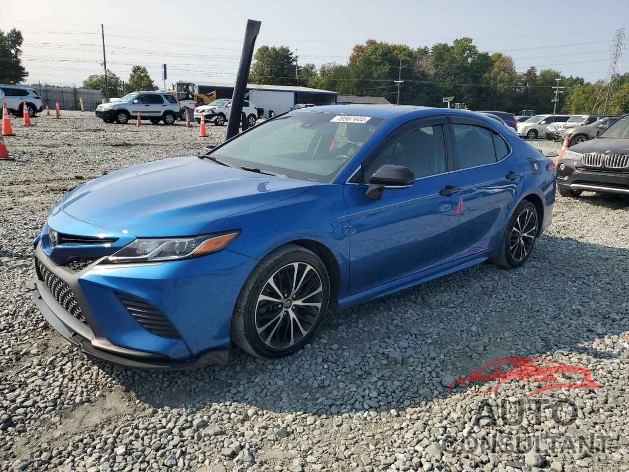 TOYOTA CAMRY 2018 - 4T1B11HK5JU147308