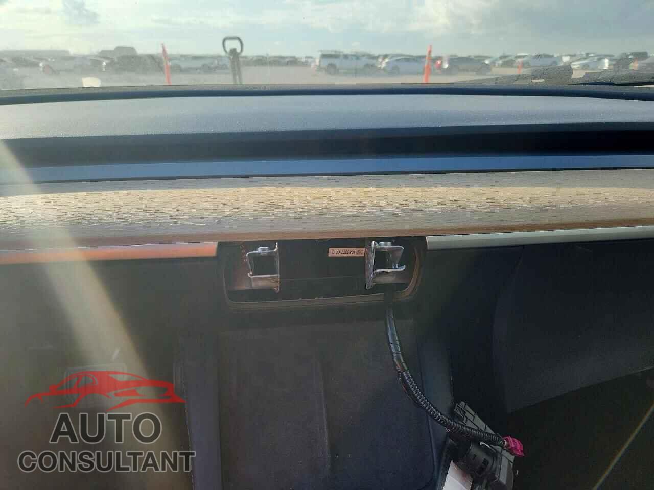 TESLA MODEL 3 2022 - 5YJ3E1EA2NF187742