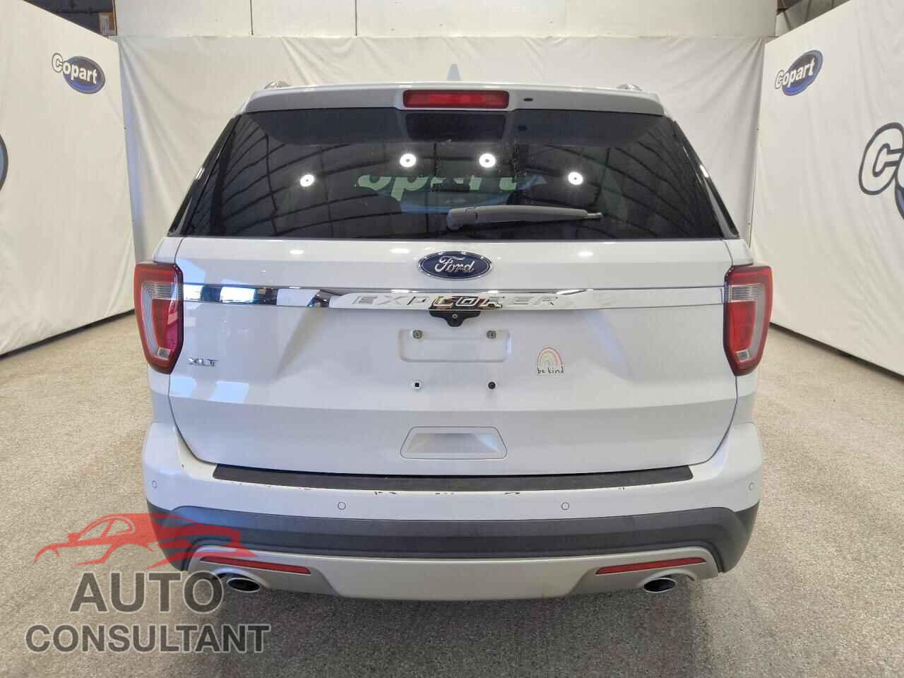 FORD EXPLORER 2017 - 1FM5K7D8XHGD99992