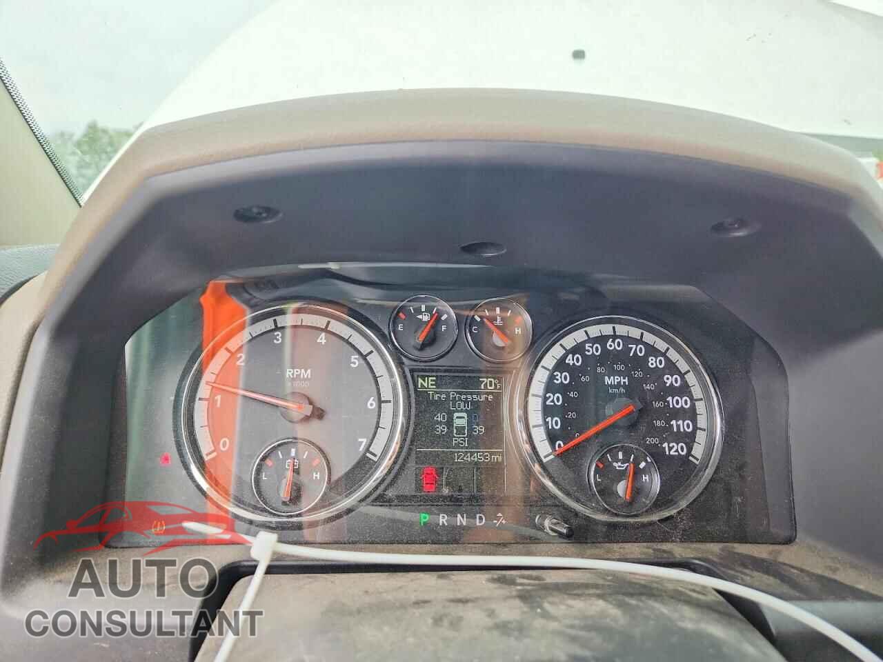 DODGE RAM 1500 2012 - 1C6RD7LT3CS151263