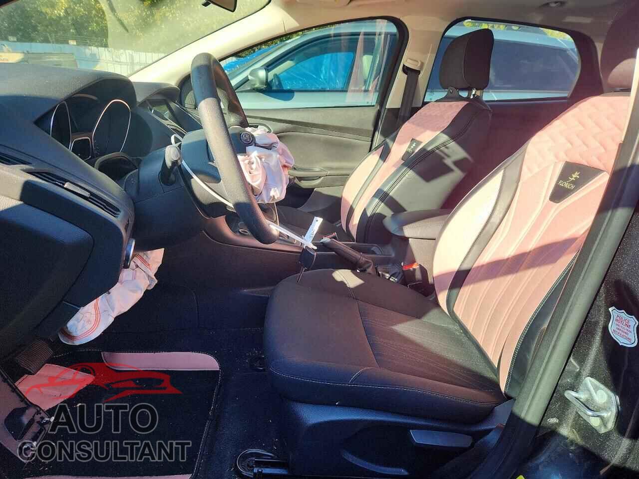 FORD FOCUS 2017 - 1FADP3M2XHL232082