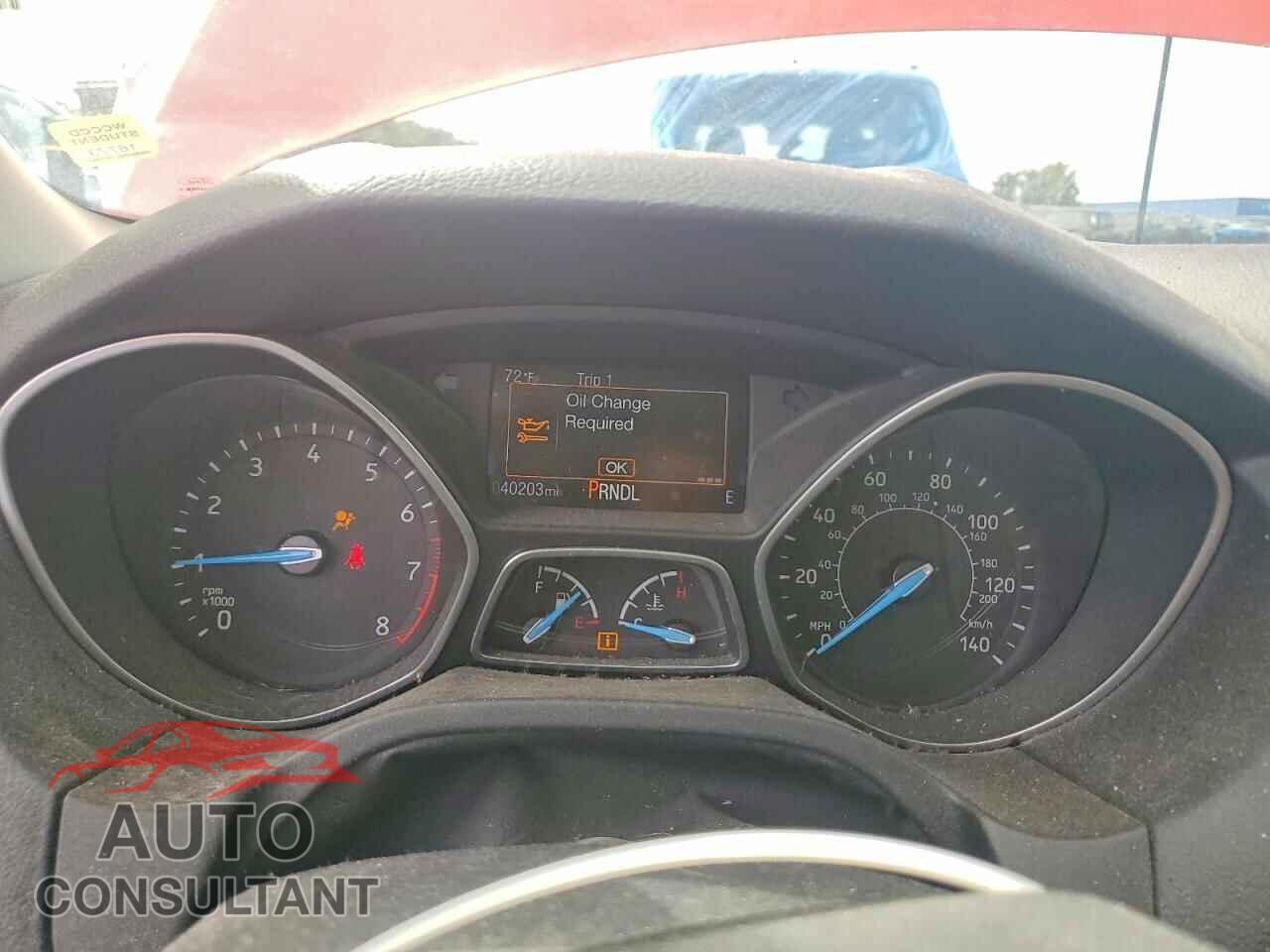 FORD FOCUS 2017 - 1FADP3F23HL347104