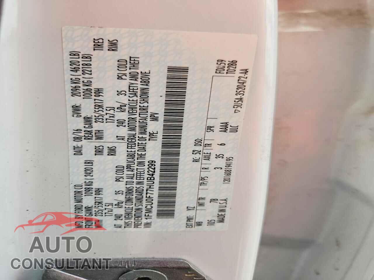 FORD ESCAPE 2017 - 1FMCU0F77HUB42299