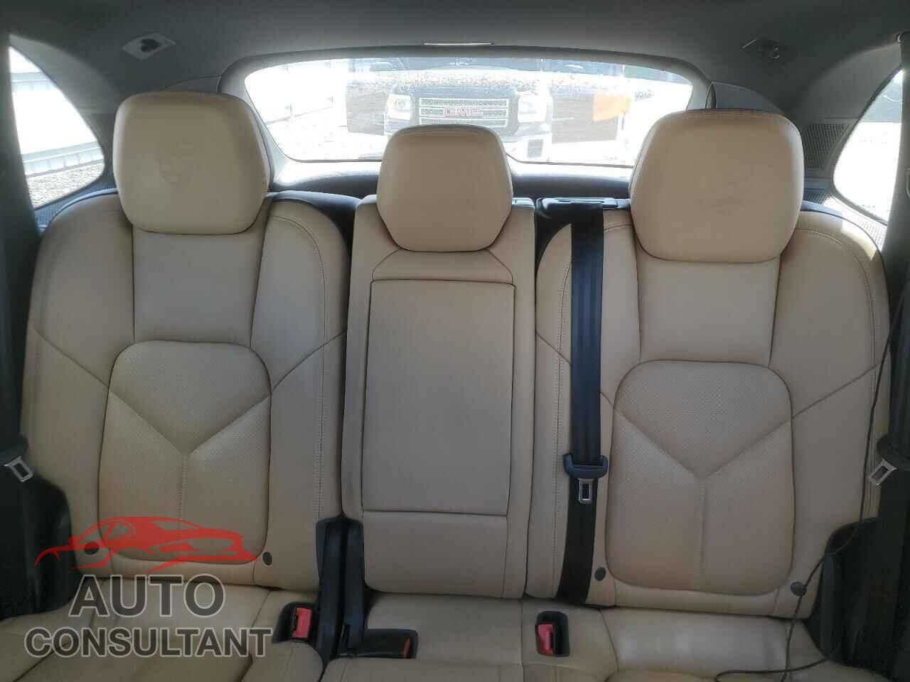 PORSCHE CAYENNE 2017 - WP1AA2A23HKA87890
