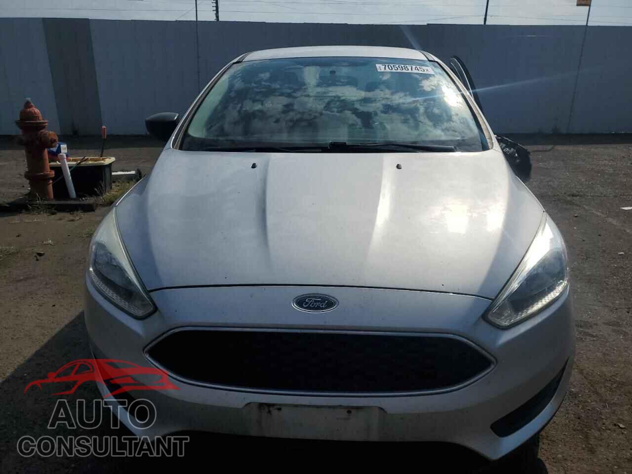 FORD FOCUS 2017 - 1FADP3E23HL255458