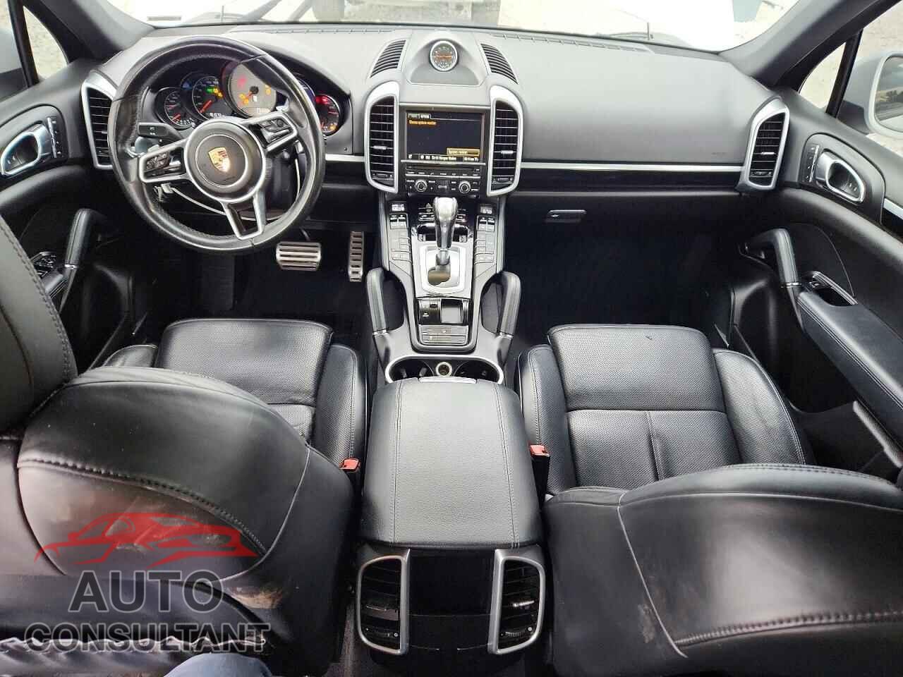 PORSCHE CAYENNE 2016 - WP1AB2A25GLA94409