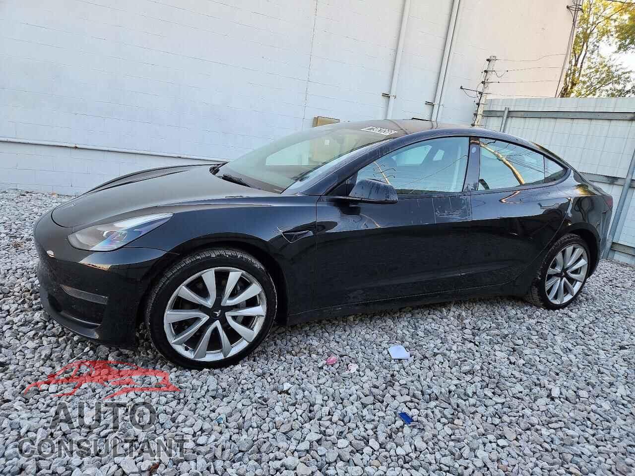 TESLA MODEL 3 2022 - 5YJ3E1EA5NF370603