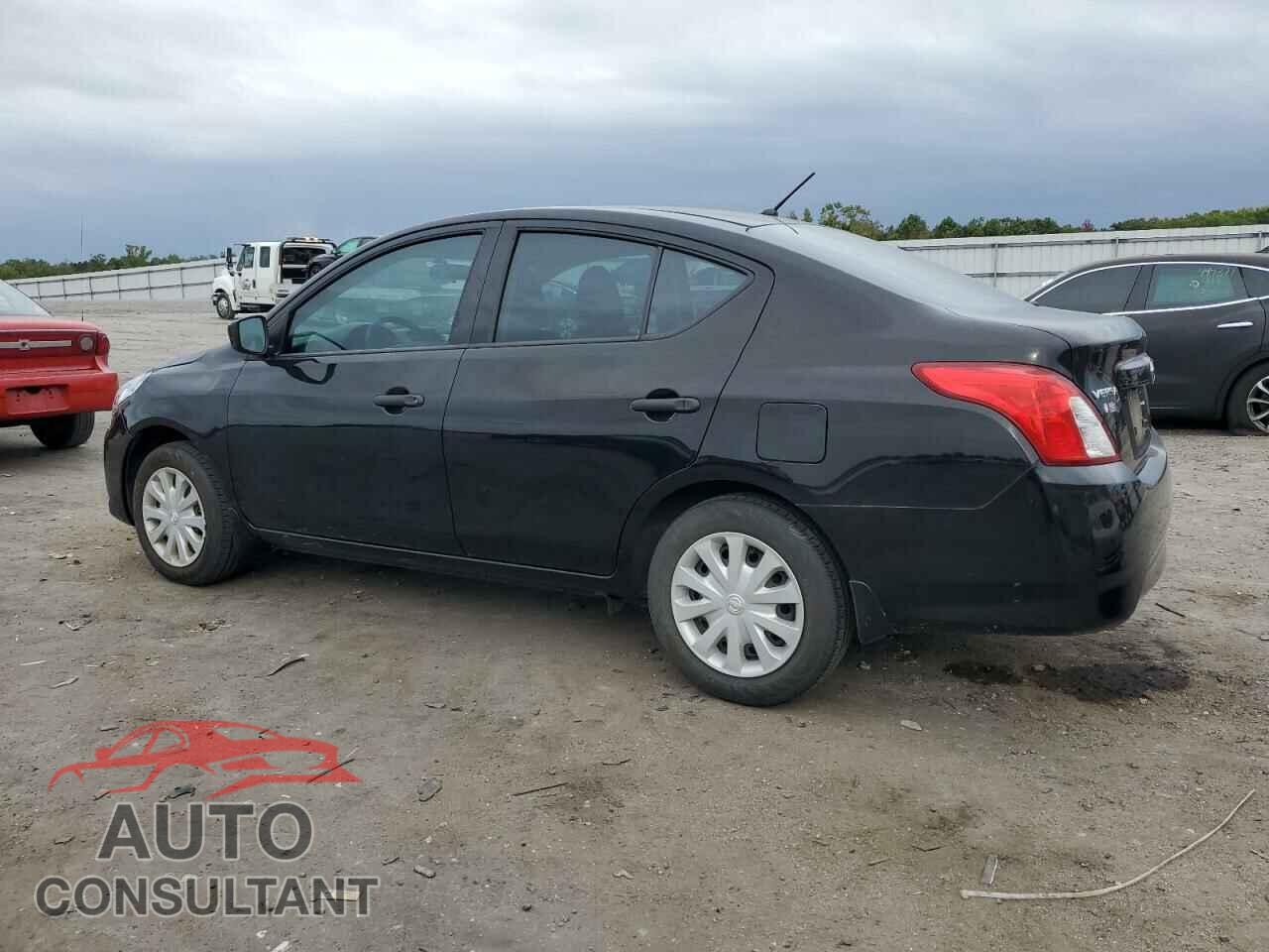 NISSAN VERSA 2019 - 3N1CN7AP3KL808533