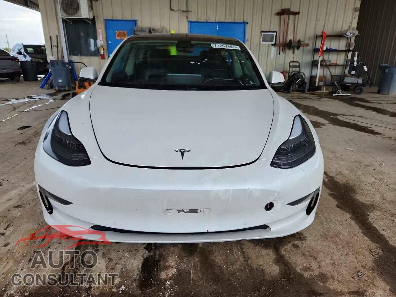 TESLA MODEL 3 2021 - 5YJ3E1EA8MF047564