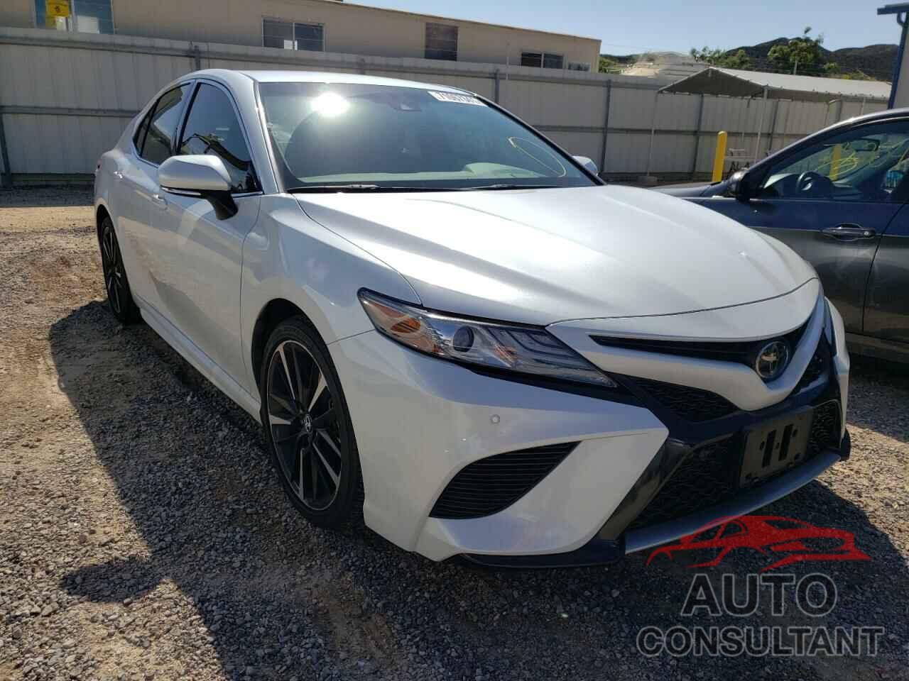 TOYOTA CAMRY 2018 - 4T1B61HK7JU087744