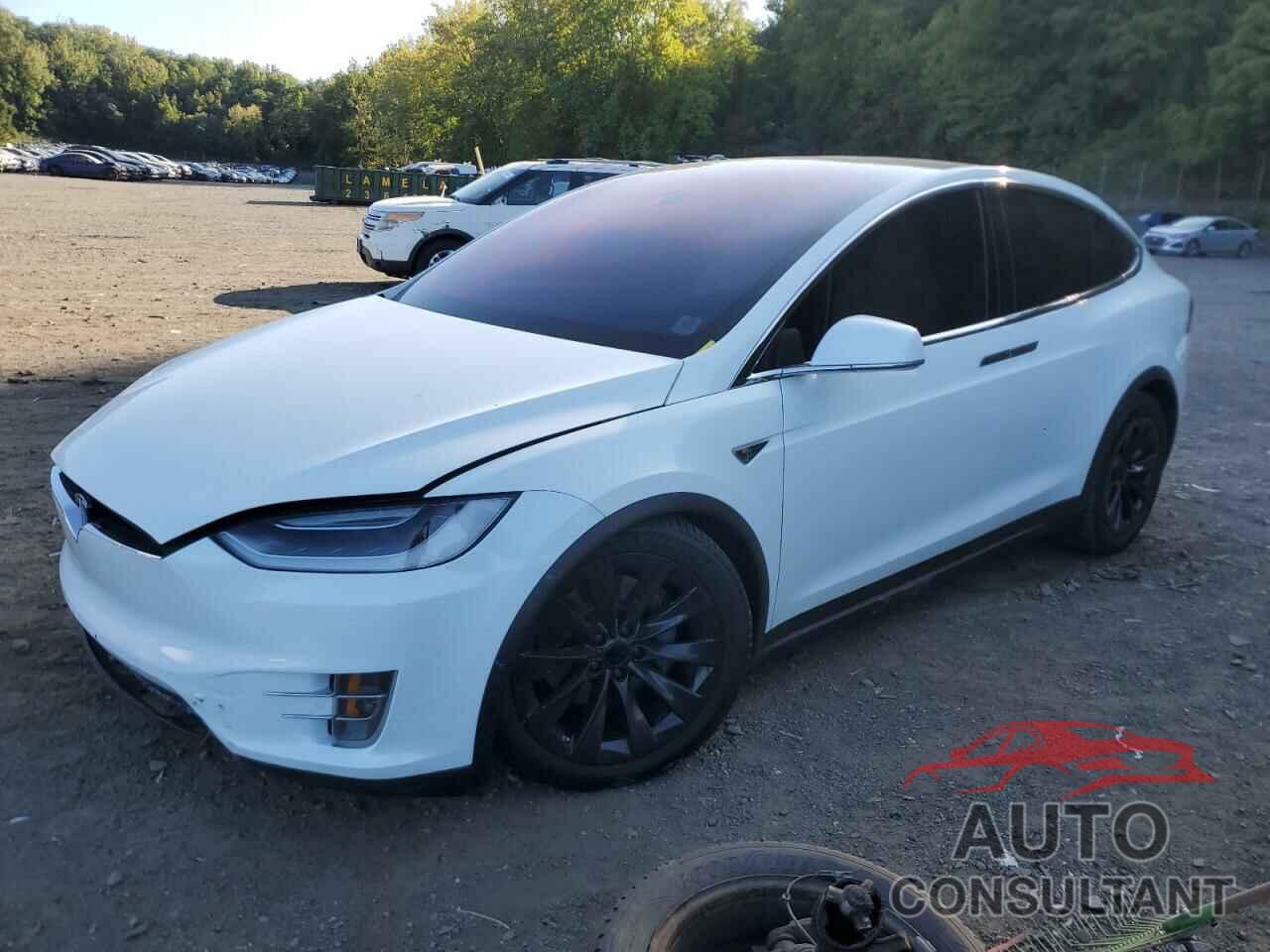 TESLA MODEL X 2016 - 5YJXCBE21GF020426