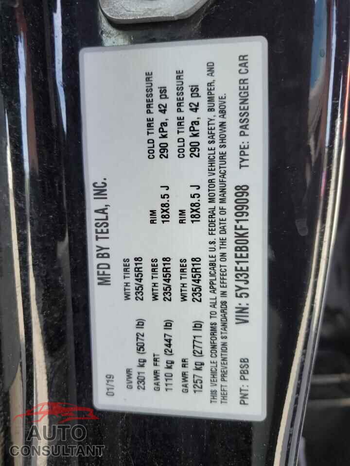 TESLA MODEL 3 2019 - 5YJ3E1EB0KF199098