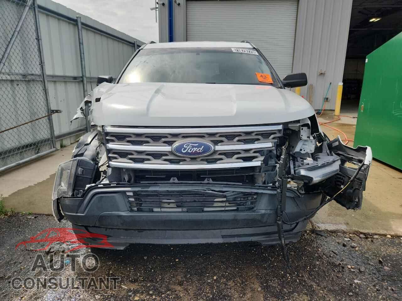 FORD EXPLORER 2018 - 1FM5K7B86JGB81170