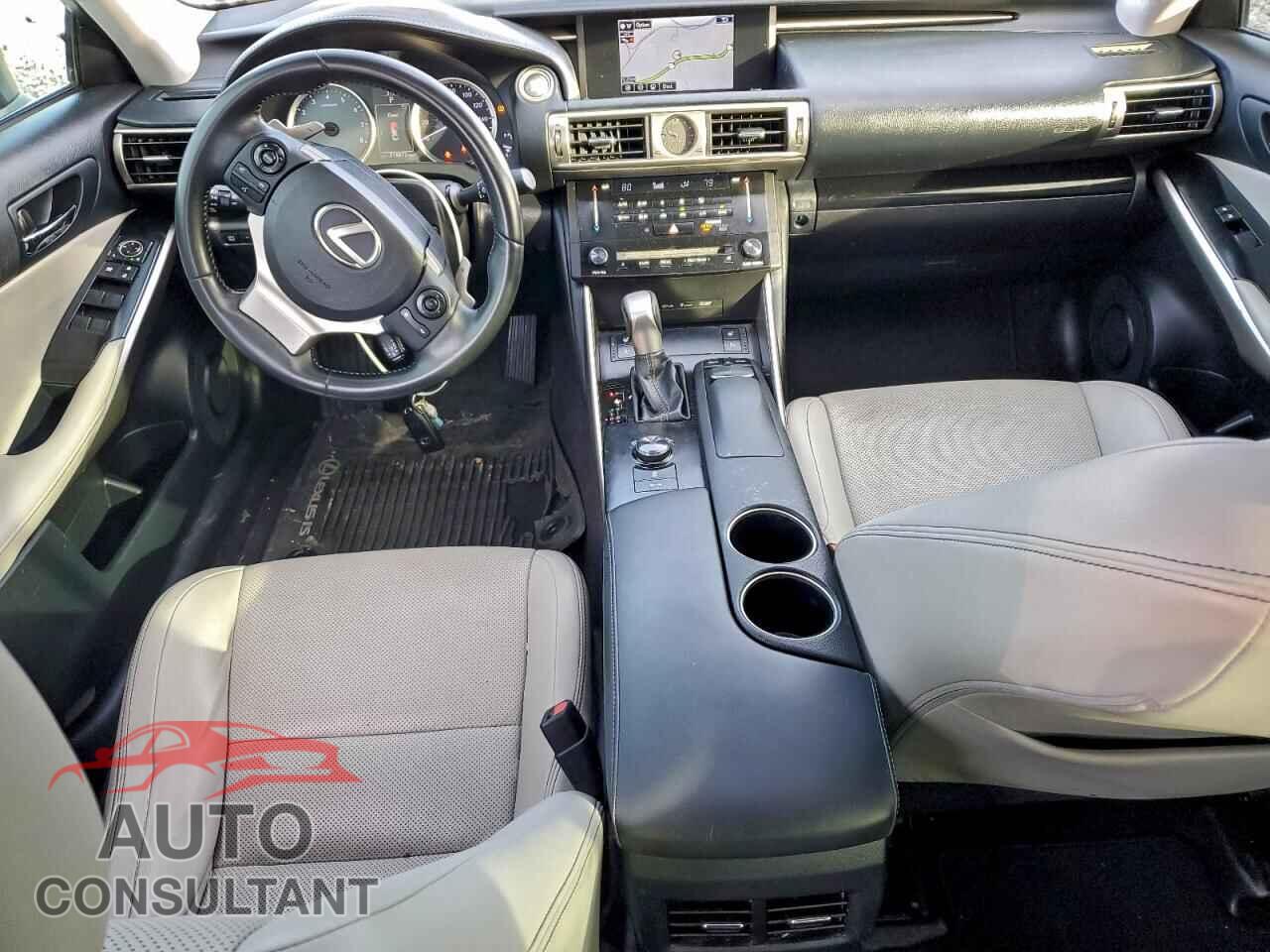 LEXUS IS 2014 - JTHBF1D20E5015759