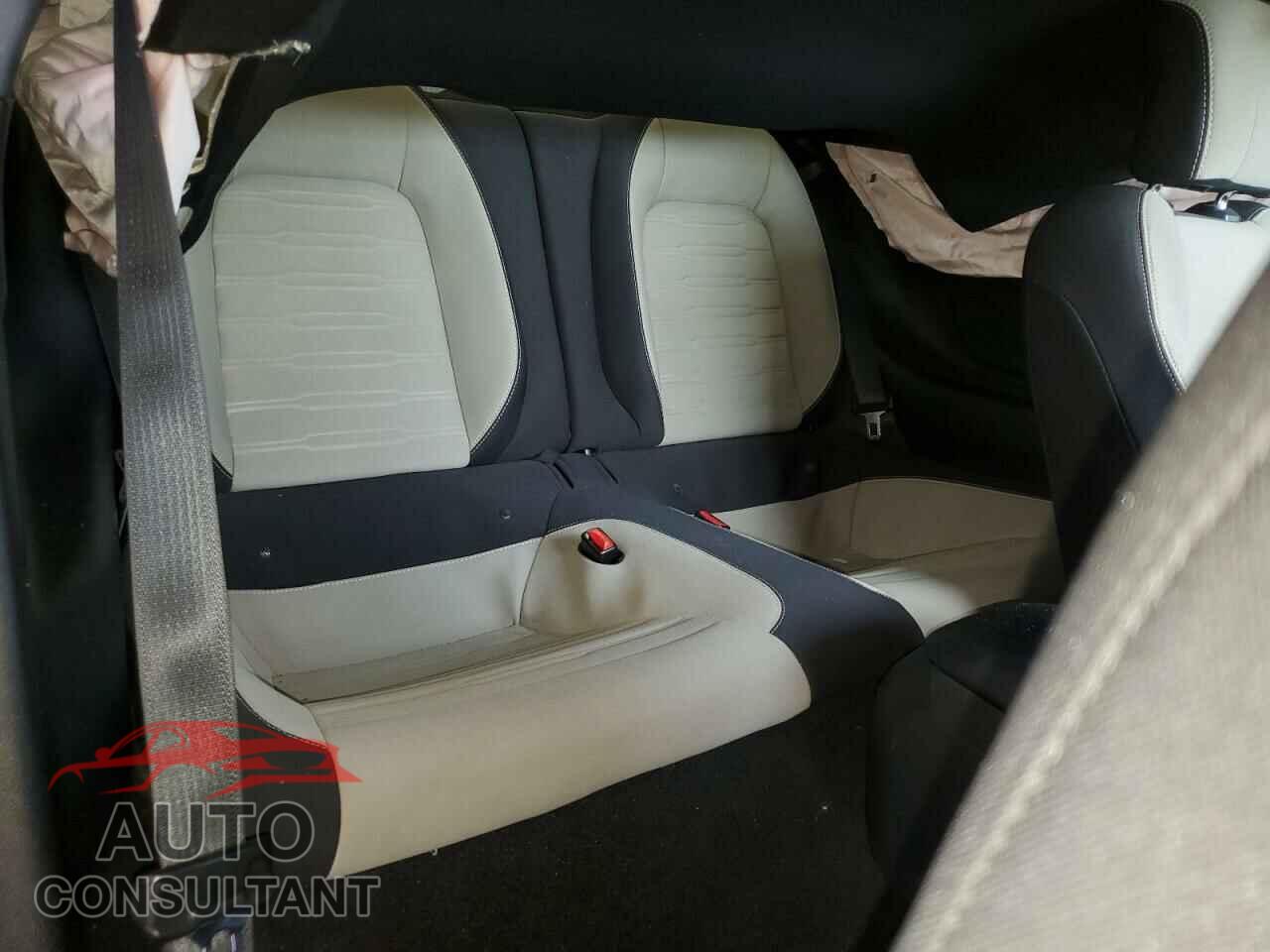 FORD MUSTANG 2016 - 1FA6P8CF0G5228068