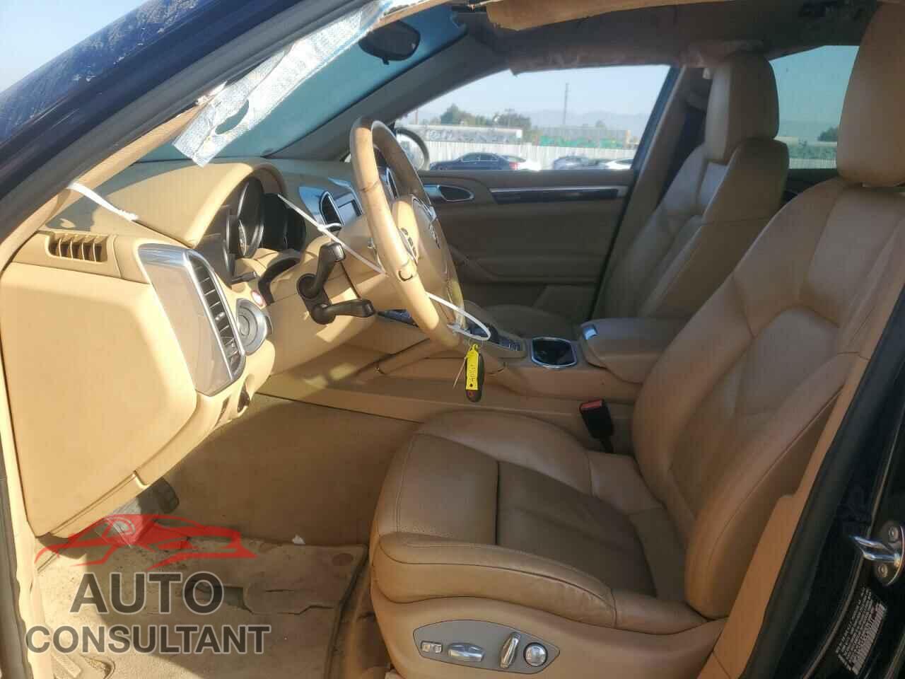 PORSCHE CAYENNE 2012 - WP1AA2A23CLA01111