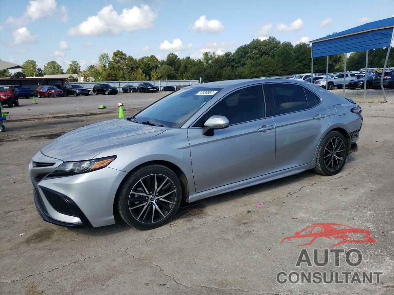 TOYOTA CAMRY 2021 - 4T1G11AK8MU432038