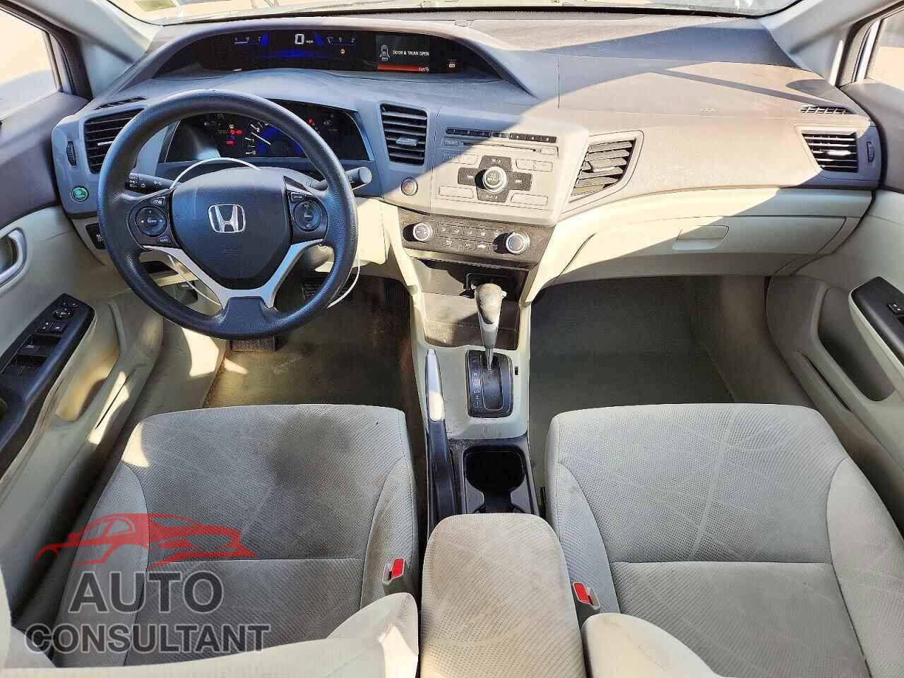 HONDA CIVIC 2012 - 2HGFB2F52CH593929