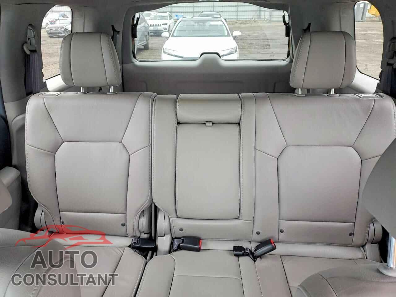 HONDA PILOT 2014 - 5FNYF4H56EB014437