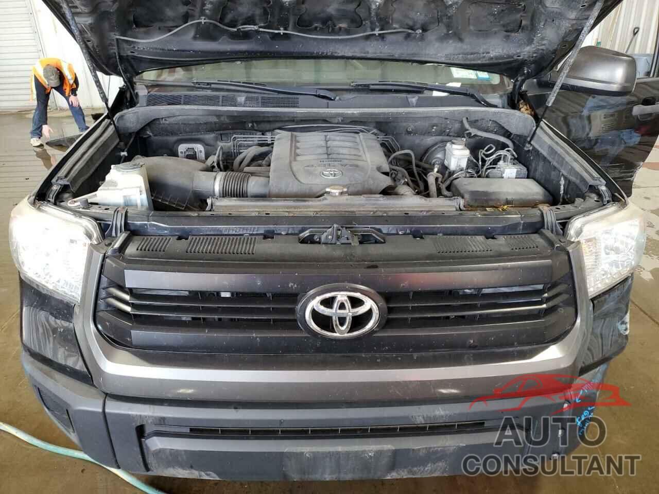 TOYOTA TUNDRA 2017 - 5TFUM5F1XHX071972