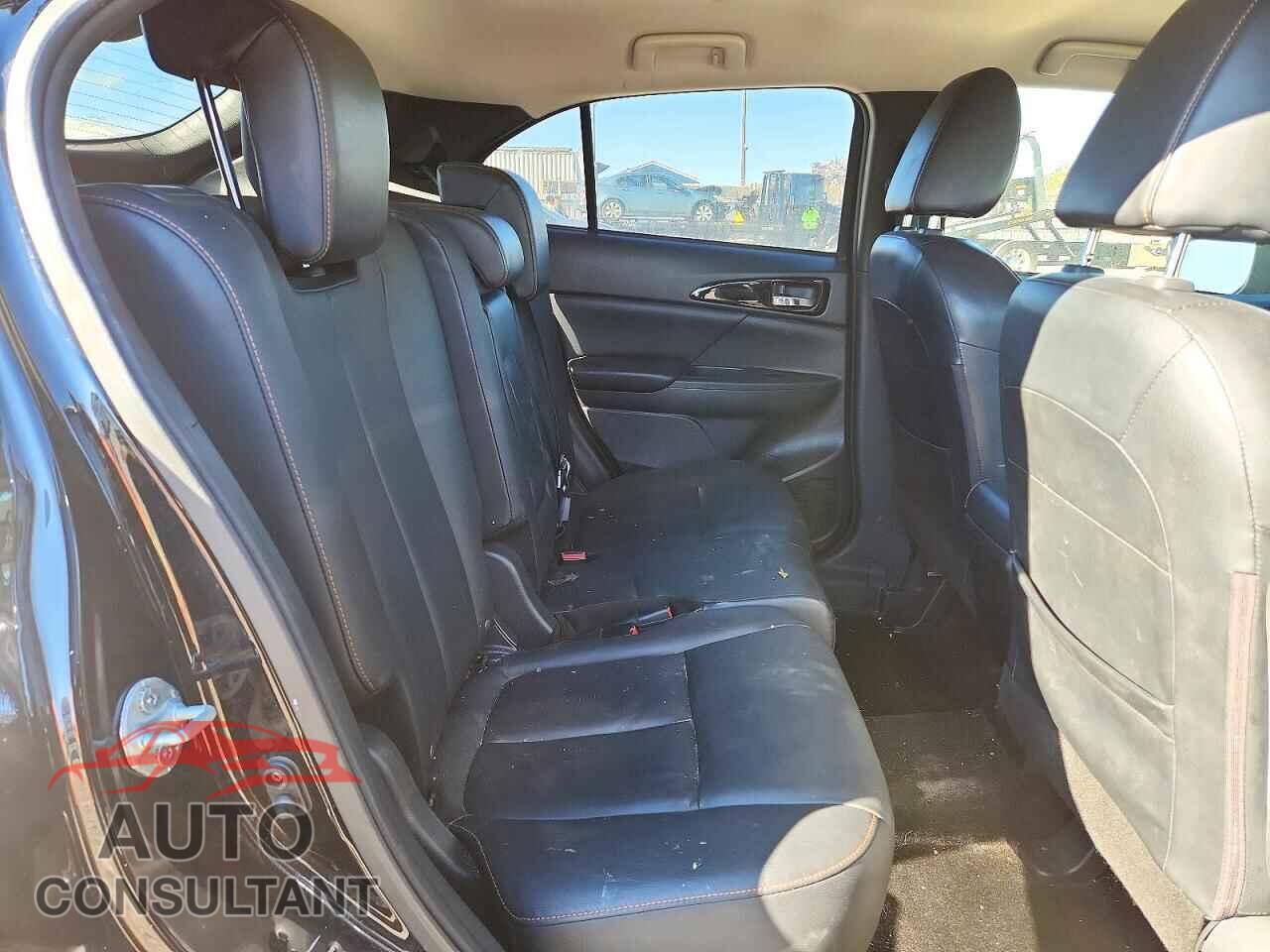 MITSUBISHI ECLIPSE 2018 - JA4AT5AA1JZ039557