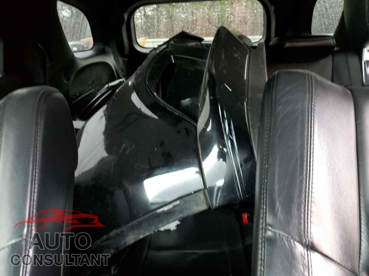 DODGE DURANGO 2018 - 1C4RDJDG2JC156016