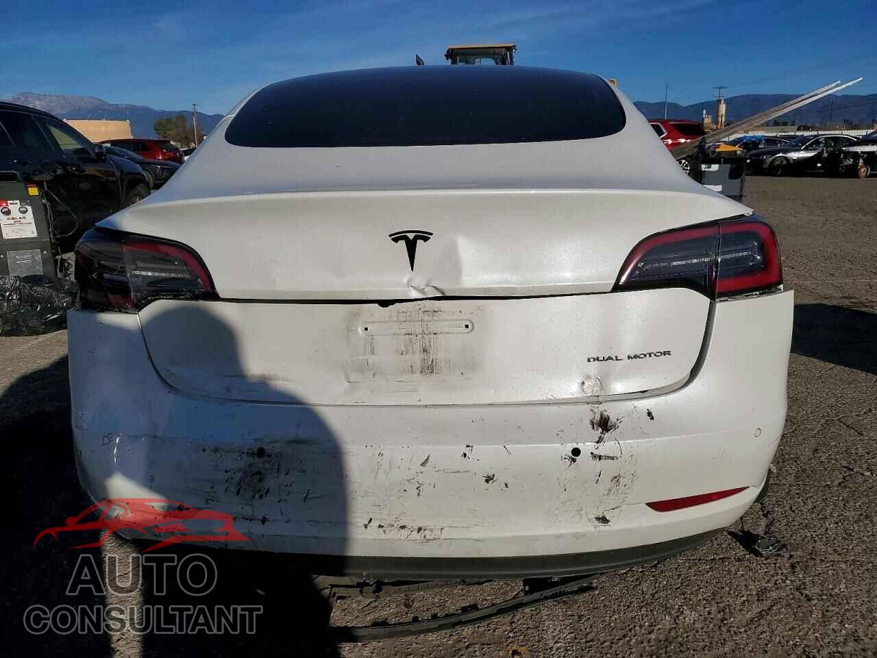 TESLA MODEL 3 2022 - 5YJ3E1EB4NF275801