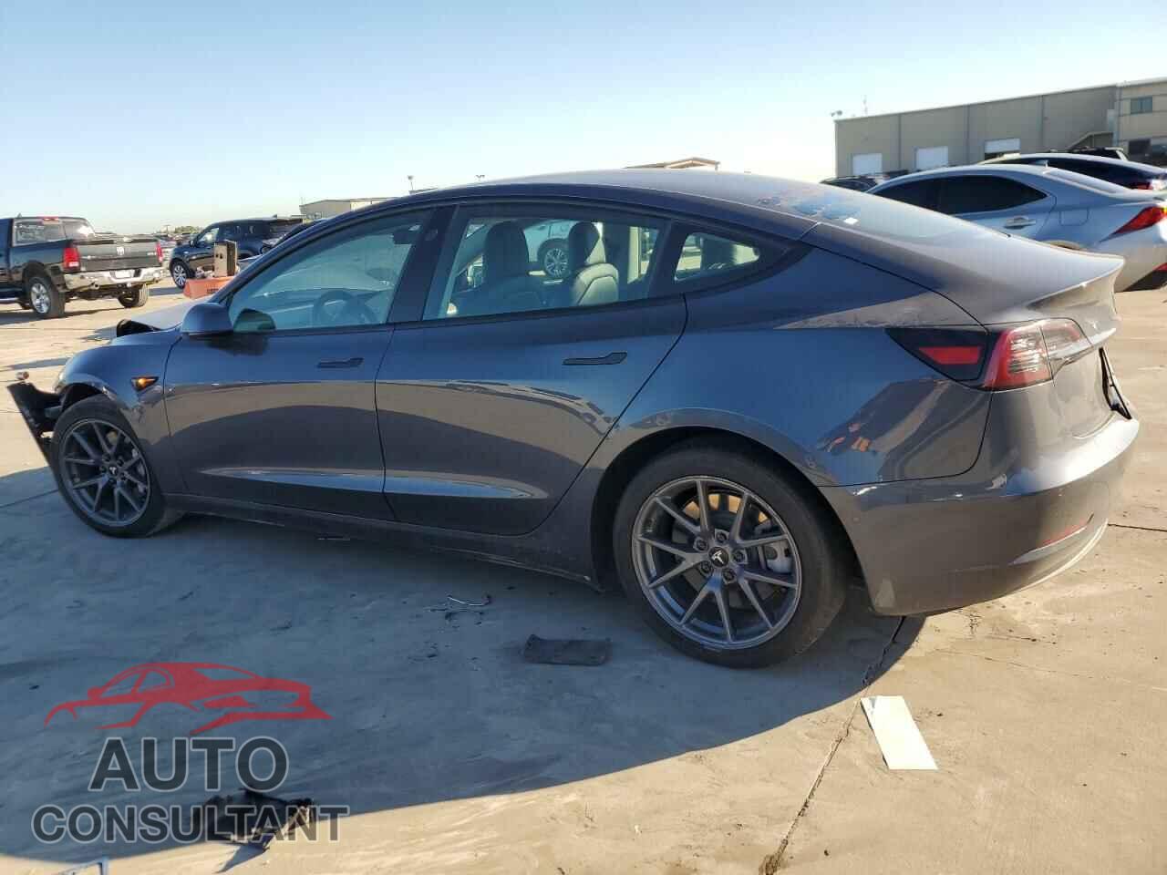 TESLA MODEL 3 2022 - 5YJ3E1EA8NF290826