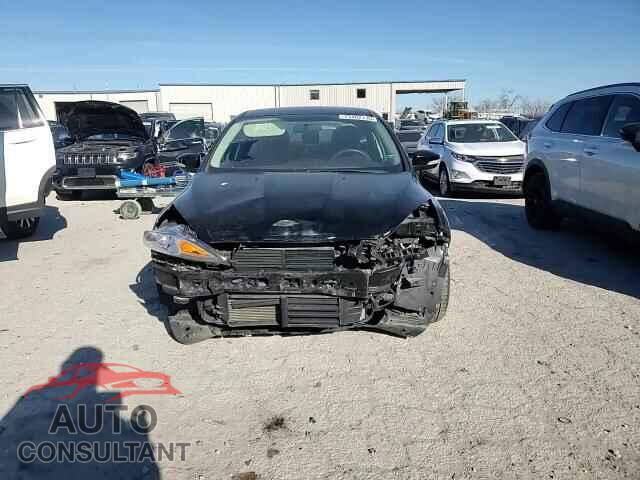 FORD FOCUS 2017 - 1FADP3F20HL217068