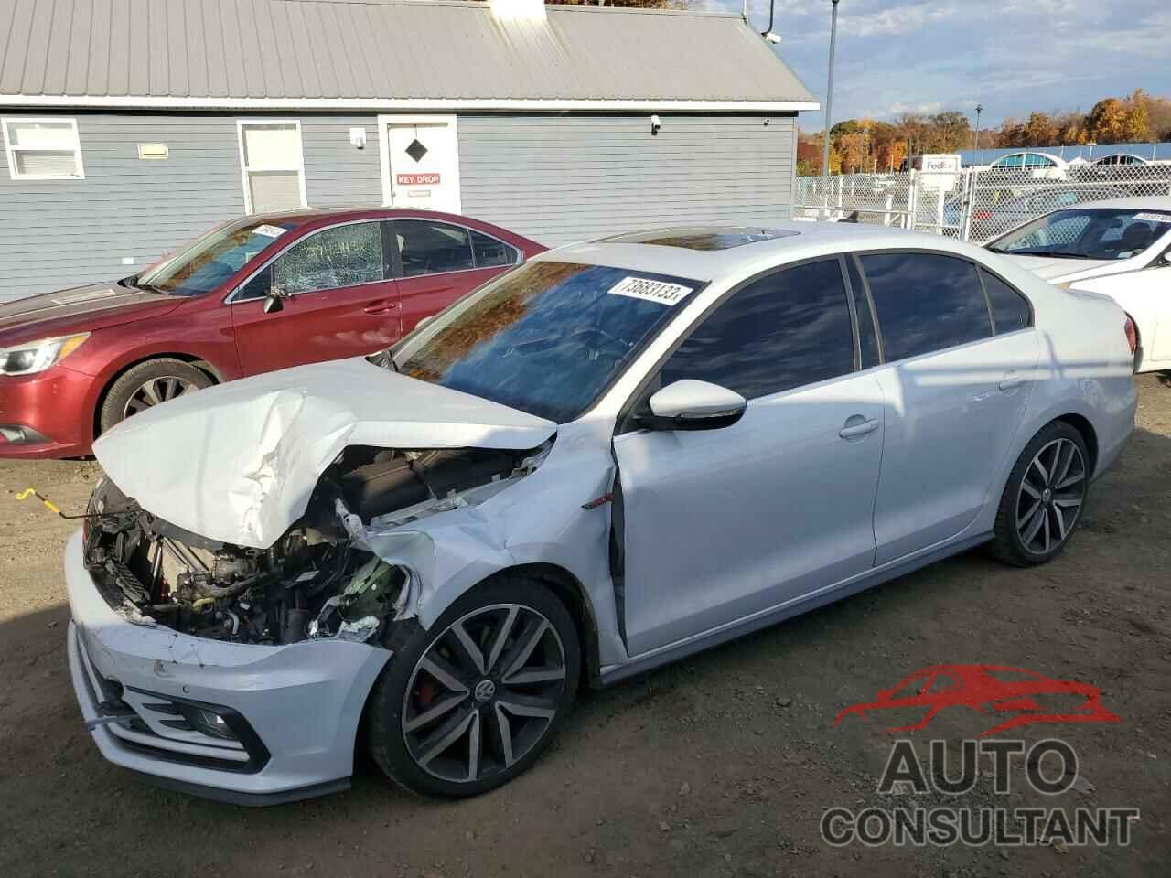 VOLKSWAGEN JETTA 2018 - 3VW4T7AJXJM213008