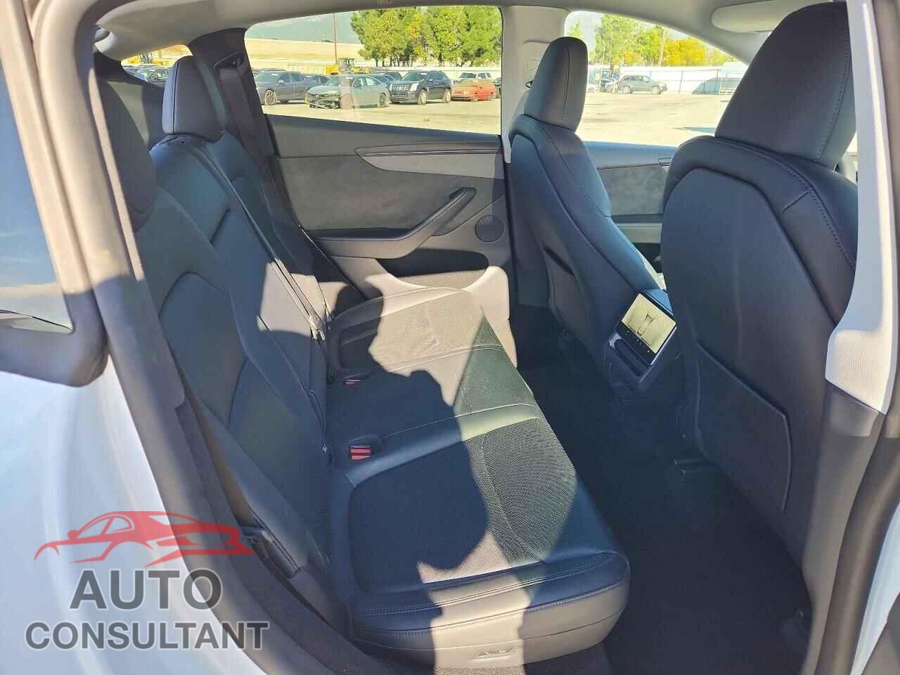 TESLA MODEL Y 2026 - 7SAYGDEE6TF356357