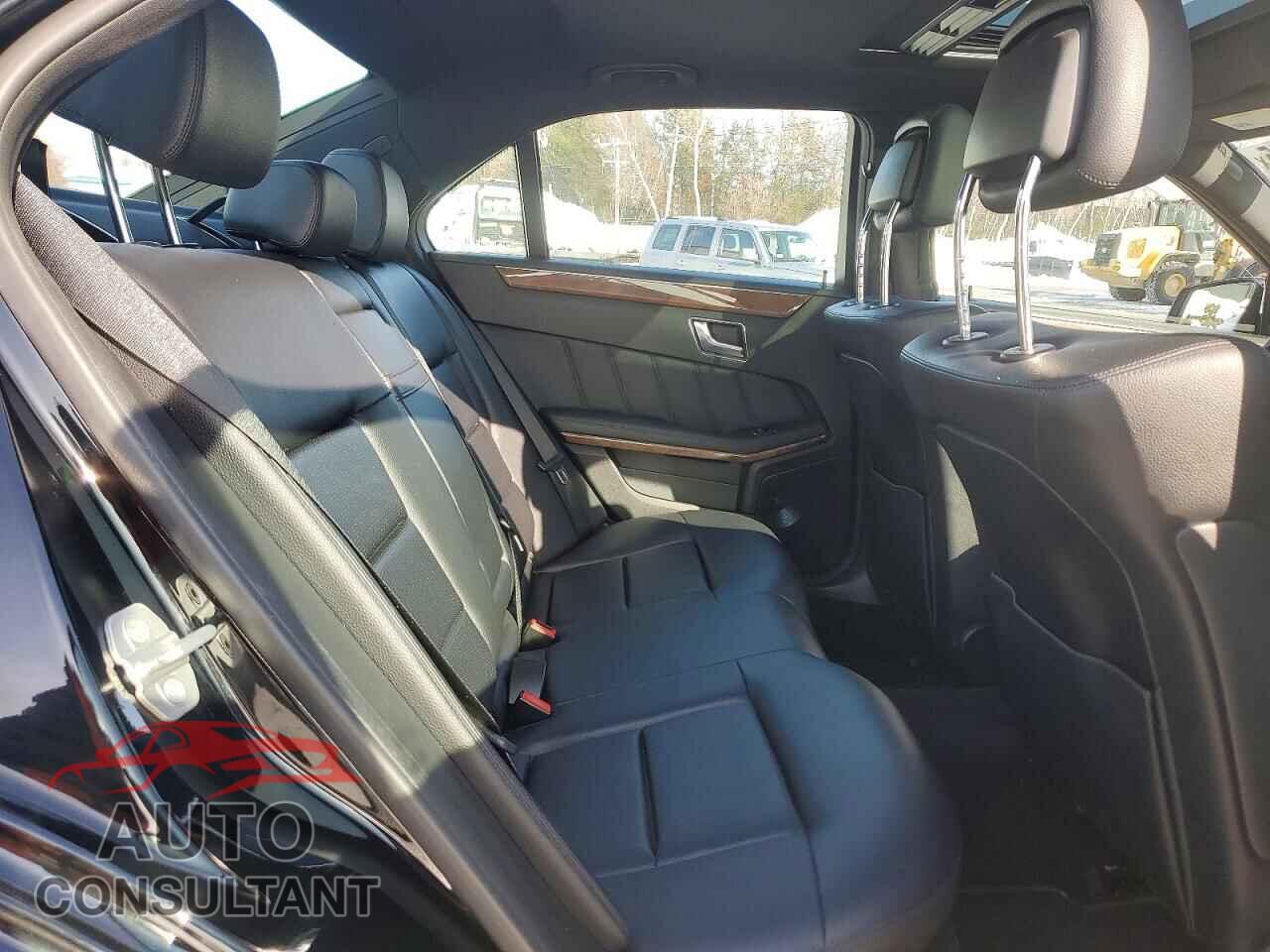 MERCEDES-BENZ E-CLASS 2012 - WDDHF8JB8CA611236