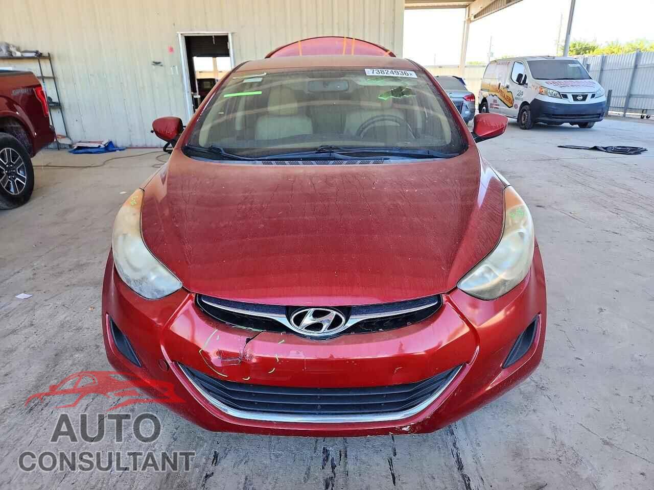 HYUNDAI ELANTRA 2013 - KMHDH4AE8DU594441