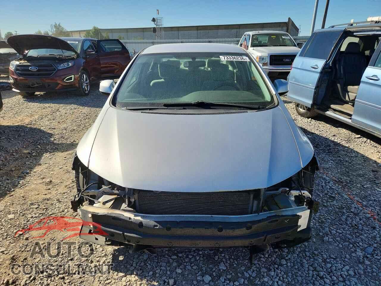 HONDA CIVIC 2012 - 19XFB2F58CE018390