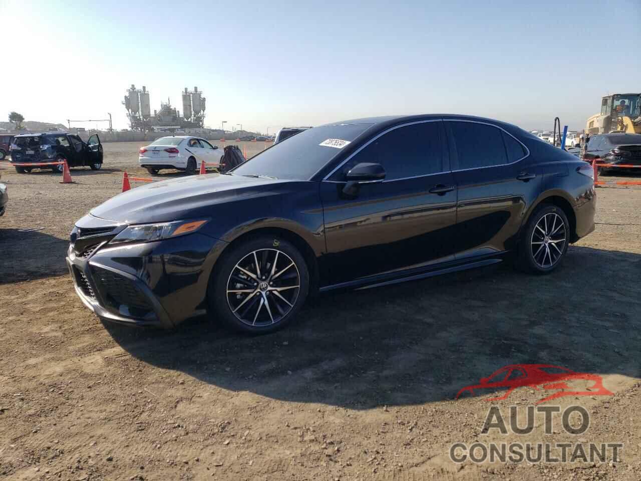 TOYOTA CAMRY 2023 - 4T1G11AK0PU805853