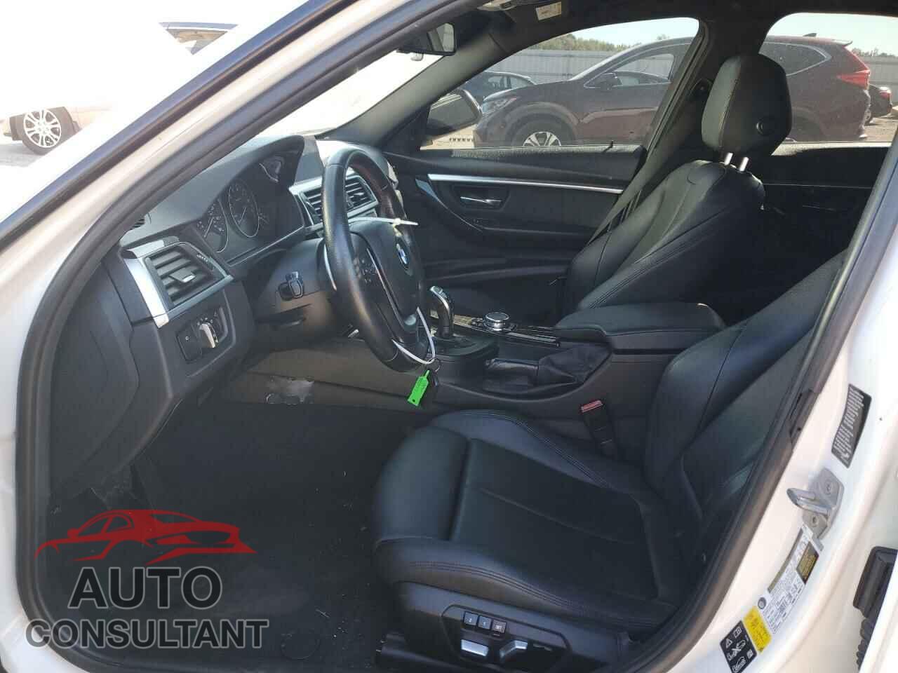 BMW 3 SERIES 2016 - WBA8E3G58GNU00051