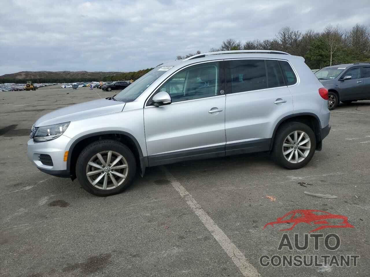 VOLKSWAGEN TIGUAN 2017 - WVGSV7AXXHK023523