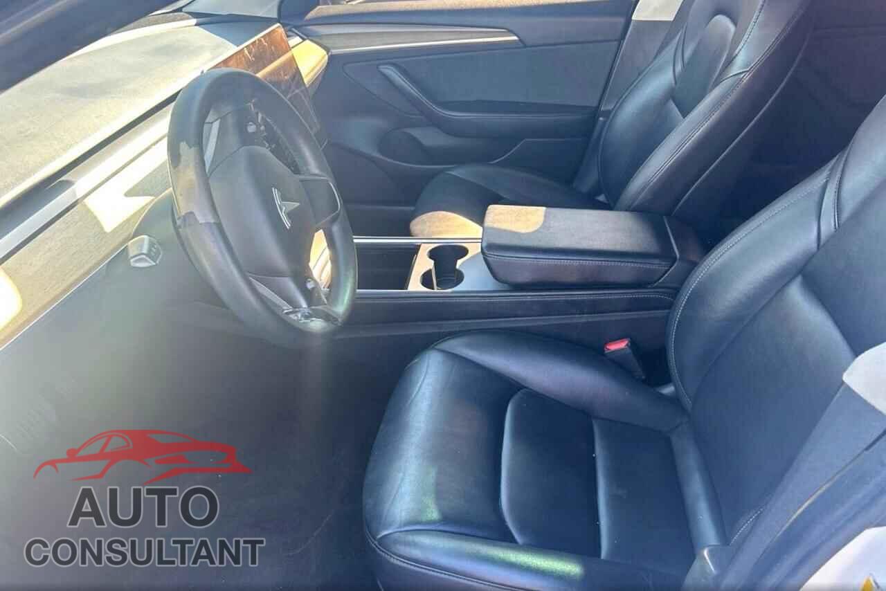 TESLA MODEL 3 2022 - 5YJ3E1EB3NF144830