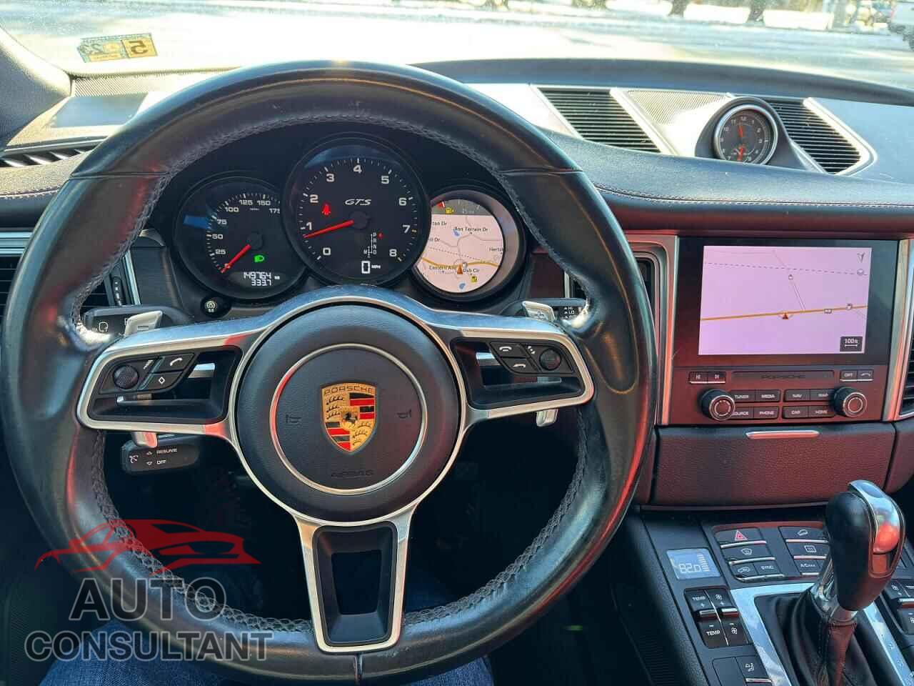 PORSCHE MACAN 2017 - WP1AG2A55HLB56520