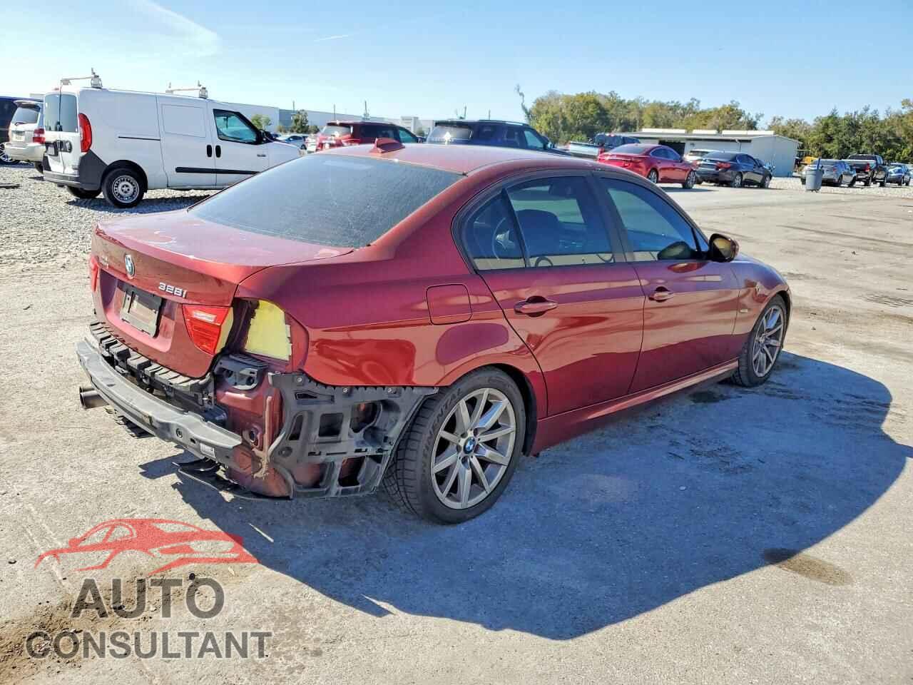 BMW 3 SERIES 2011 - WBAPH7G50BNN04620