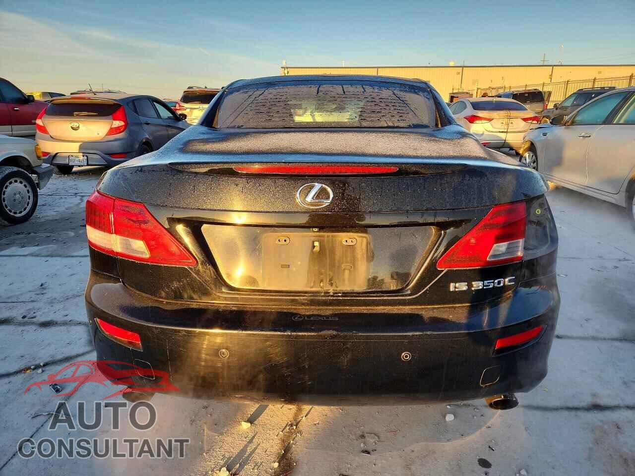 LEXUS IS 2011 - JTHFE2C21B2505426