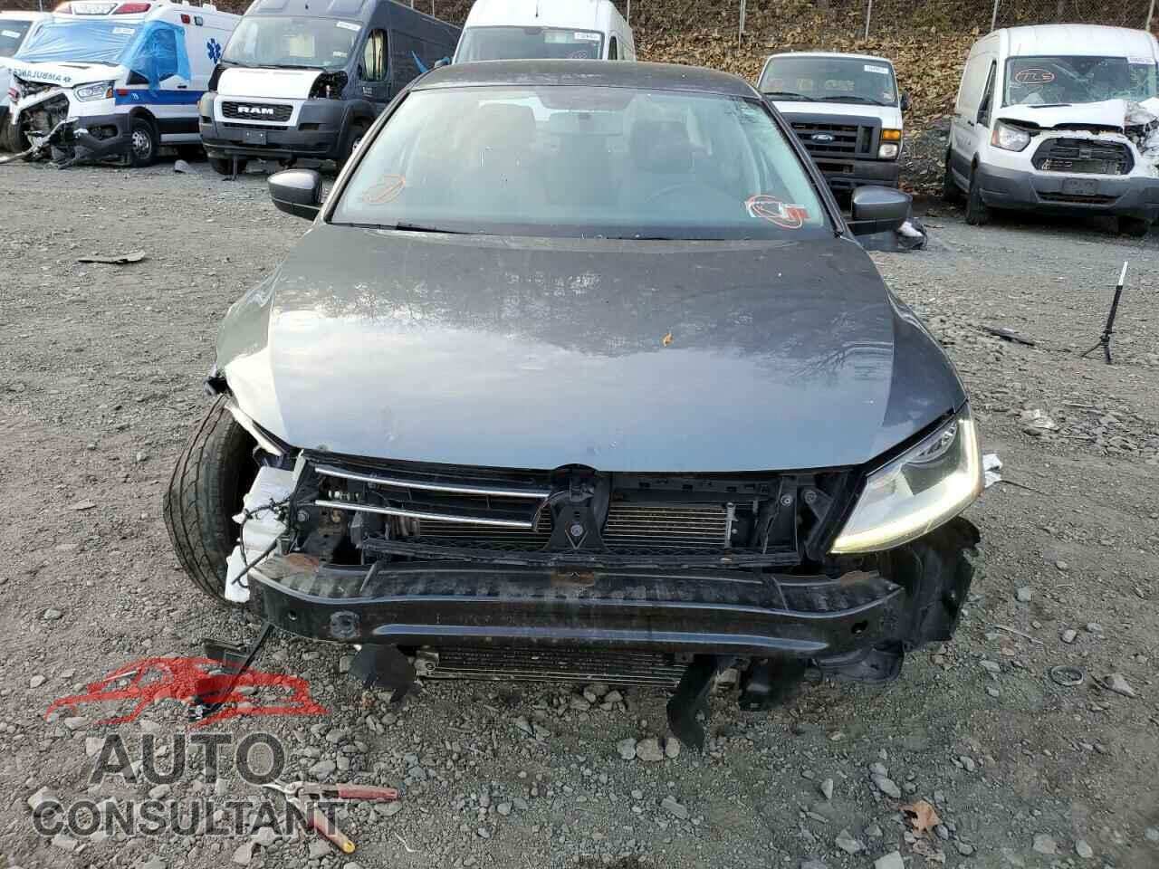 VOLKSWAGEN JETTA 2017 - 3VW2B7AJ9HM377340