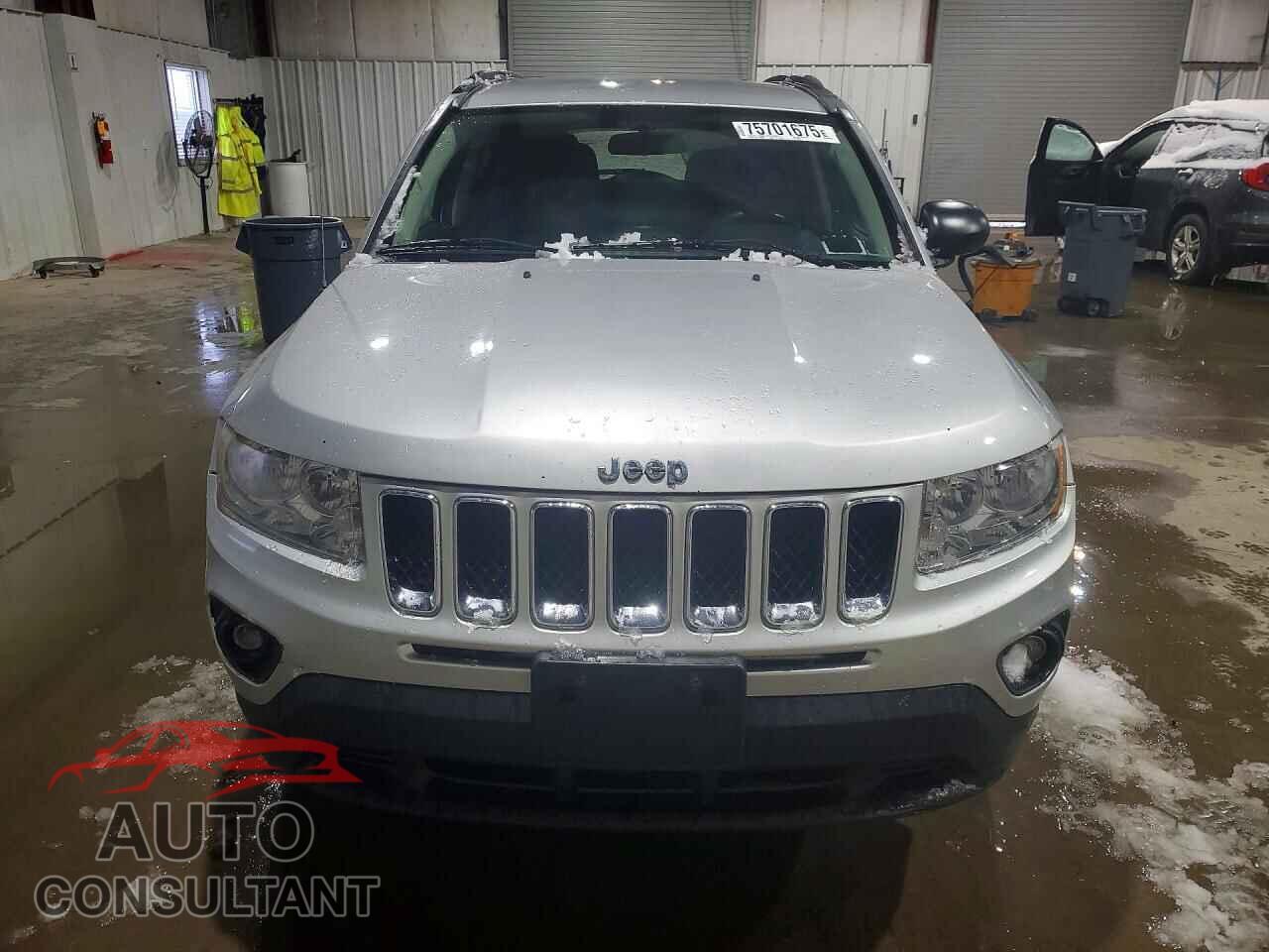JEEP COMPASS 2012 - 1C4NJDEB7CD608504