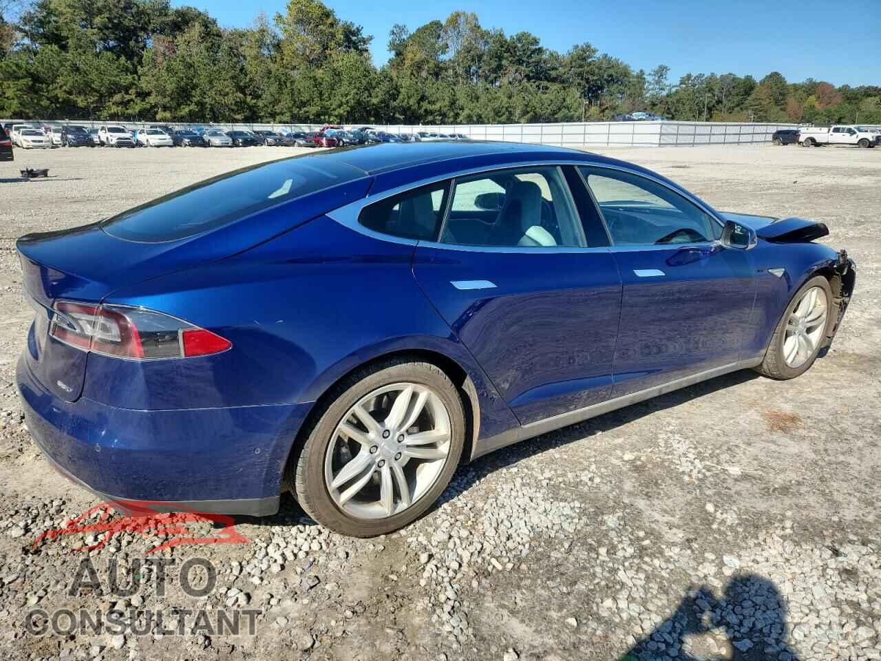 TESLA MODEL S 2015 - 5YJSA1E22FF105333